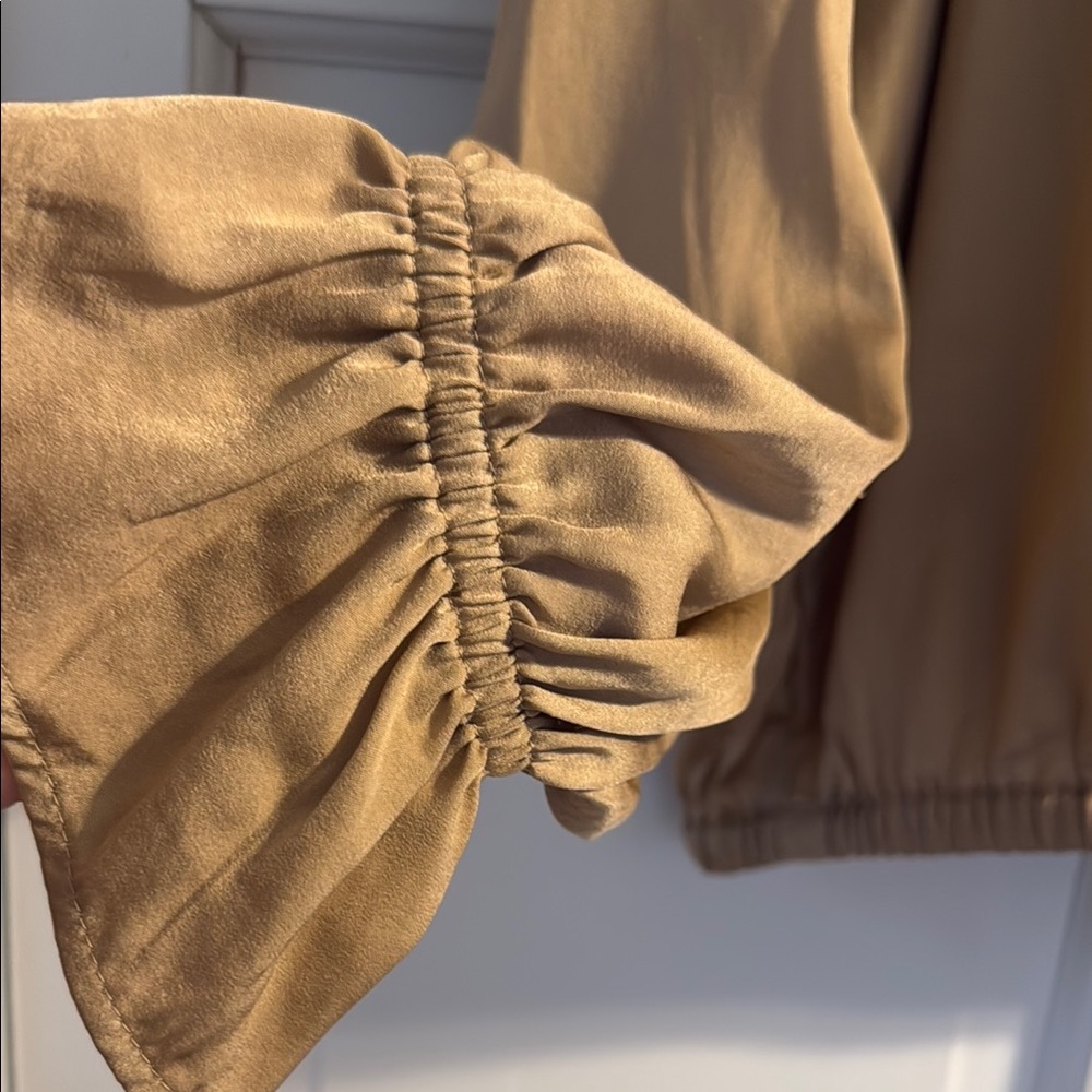 Banana Republic Factory S Elegant Tan Women's Top - Picture 3 of 5